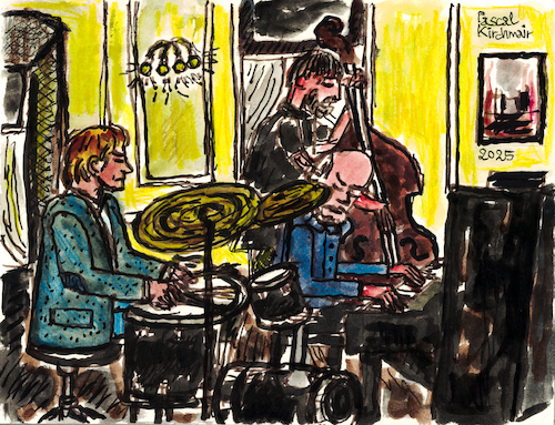 Cartoon: Skizzieren einer Jazzband (medium) by Pascal Kirchmair tagged klavier,piano,jazzband,schlagzeug,urban,sketching,dibujo,desenho,disegno,cartoon,caricature,karikatur,caricatura,pascal,kirchmair,ilustracao,ilustracion,art,arte,kunst,illustration,artist,artiste,artista,künstler,ink,drawing,tusche,tuschezeichnung,zeichnung,illustrazione,illustratie,dessin,de,presse,du,jour,of,the,day,tekening,teckning,cartum,vineta,comica,vignetta,portrait,porträt,portret,retrato,ritratto,artwork,music,musik,musician,musiker,musicien,folk,singer,songwriter,italy,italie,italia,italien,musicista,musica,musico,tirol,innsbruck,urbansketchers,uskinnsbruck,urbansketchersinnsbruck,cafecentral,hotelcafecentral,kirchmairtrio,jazztrio,zeichnen,jazz,austria,autriche,österreich,kontrabass,klavier,piano,jazzband,schlagzeug,urban,sketching,dibujo,desenho,disegno,cartoon,caricature,karikatur,caricatura,pascal,kirchmair,ilustracao,ilustracion,art,arte,kunst,illustration,artist,artiste,artista,künstler,ink,drawing,tusche,tuschezeichnung,zeichnung,illustrazione,illustratie,dessin,de,presse,du,jour,of,the,day,tekening,teckning,cartum,vineta,comica,vignetta,portrait,porträt,portret,retrato,ritratto,artwork,music,musik,musician,musiker,musicien,folk,singer,songwriter,italy,italie,italia,italien,musicista,musica,musico,tirol,innsbruck,urbansketchers,uskinnsbruck,urbansketchersinnsbruck,cafecentral,hotelcafecentral,kirchmairtrio,jazztrio,zeichnen,jazz,austria,autriche,österreich,kontrabass