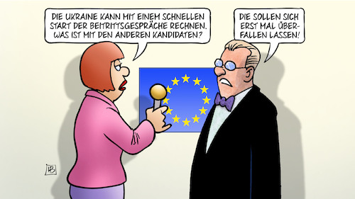 Cartoon: Beitrittskandidaten (medium) by Harm Bengen tagged beitrittskandidaten,ukraine,beitrittsgespräche,kandidaten,überfallen,eu,europa,interview,krieg,harm,bengen,cartoon,karikatur,beitrittskandidaten,ukraine,beitrittsgespräche,kandidaten,überfallen,eu,europa,interview,krieg,harm,bengen,cartoon,karikatur