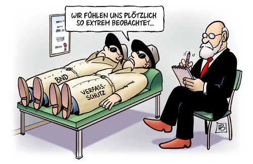 Cartoon: Beobachtet (medium) by Harm Bengen tagged psychiater,psychologie,beobachtet,beobachten,verfassungsschutz,bundesnachrichtendienst,bnd,kanzleramt,pofalla,spion,spionage,abhoeren,telefon,wanze,wanzen,computer,prism,tempora,gchq,gb,grossbritannien,england,europa,deutschland,eu,fbi,nsda,nsa,usa,obama,geheimdienst,server,kommunikationsdaten,zugriff,datenschutz,edward,snowden,whistleblower,harm,bengen,cartoon,karikatur,psychiater,psychologie,beobachtet,beobachten,verfassungsschutz,bundesnachrichtendienst,bnd,kanzleramt,pofalla,spion,spionage,abhoeren,telefon,wanze,wanzen,computer,prism,tempora,gchq,gb,grossbritannien,england,europa,deutschland,eu,fbi,nsda,nsa,usa,obama,geheimdienst,server,kommunikationsdaten,zugriff,datenschutz,edward,snowden,whistleblower,harm,bengen,cartoon,karikatur