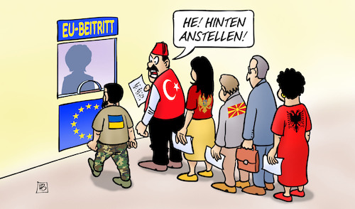 Cartoon: EU-Beitritt Ukraine (medium) by Harm Bengen tagged eu,europa,leyen,schalter,schlange,türkei,beitritt,hinten,anstellen,vordrängeln,russland,ukraine,krieg,harm,bengen,cartoon,karikatur,eu,europa,leyen,schalter,schlange,türkei,beitritt,hinten,anstellen,vordrängeln,russland,ukraine,krieg,harm,bengen,cartoon,karikatur