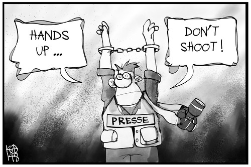 Cartoon: Ferguson (medium) by Kostas Koufogiorgos tagged reporter,medien,journalist,politik,verhaftung,gefangenschaft,rassismus,usa,ferguson,pressefreiheit,presse,cartoon,illustration,koufogiorgos,karikatur,karikatur,koufogiorgos,illustration,cartoon,presse,pressefreiheit,ferguson,usa,rassismus,gefangenschaft,verhaftung,politik,journalist,medien,reporter