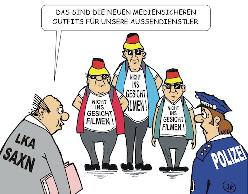 Cartoon: LKA Sachsen (medium) by JotKa tagged pegida,lka,sachsen,landeskriminalamt,polizei,zdf,fernsehen,journalisten,demomstrationen,pressefreiheit,buchprüfer,pegida,lka,sachsen,landeskriminalamt,polizei,zdf,fernsehen,journalisten,demomstrationen,pressefreiheit,buchprüfer