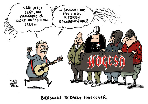 Cartoon: HoGeSa Hoologan Demo Biermann (medium) by Schwarwel tagged hogesa,hoologan,demo,biermann,hannover,ausschreitungen,kategorie,nazis,rechts,bundestag,drachentöter,karikatur,schwarwel,hogesa,hoologan,demo,biermann,hannover,ausschreitungen,kategorie,nazis,rechts,bundestag,drachentöter,karikatur,schwarwel